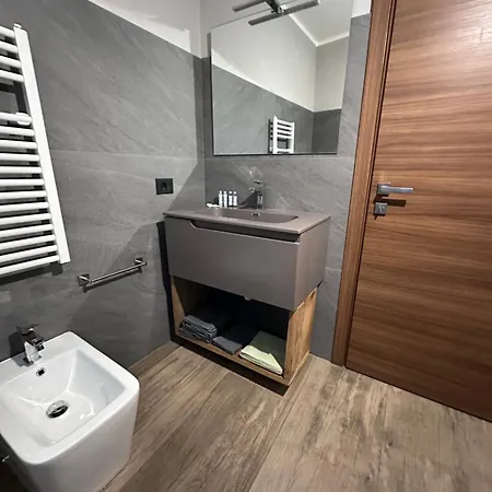 Il Riparo - Casa Indipendente Con Due E Vista Sulle Alpi